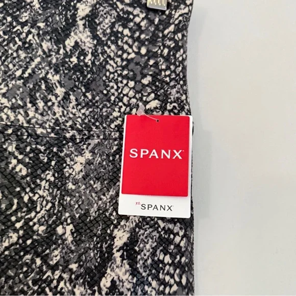 NWT Spanx Faux Leather Snakeskin Shine Print Leggings Grey Black‎ Size Large - Picture 12 of 14